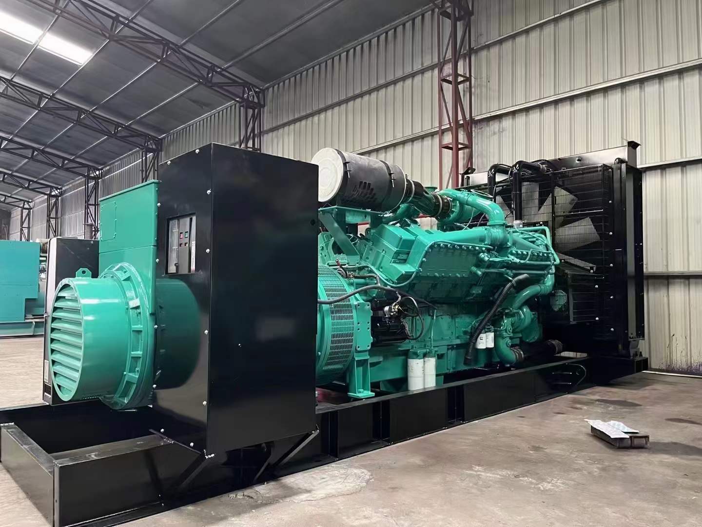兴宁如何降低 800kW 柴油发电机输出电流的波动？