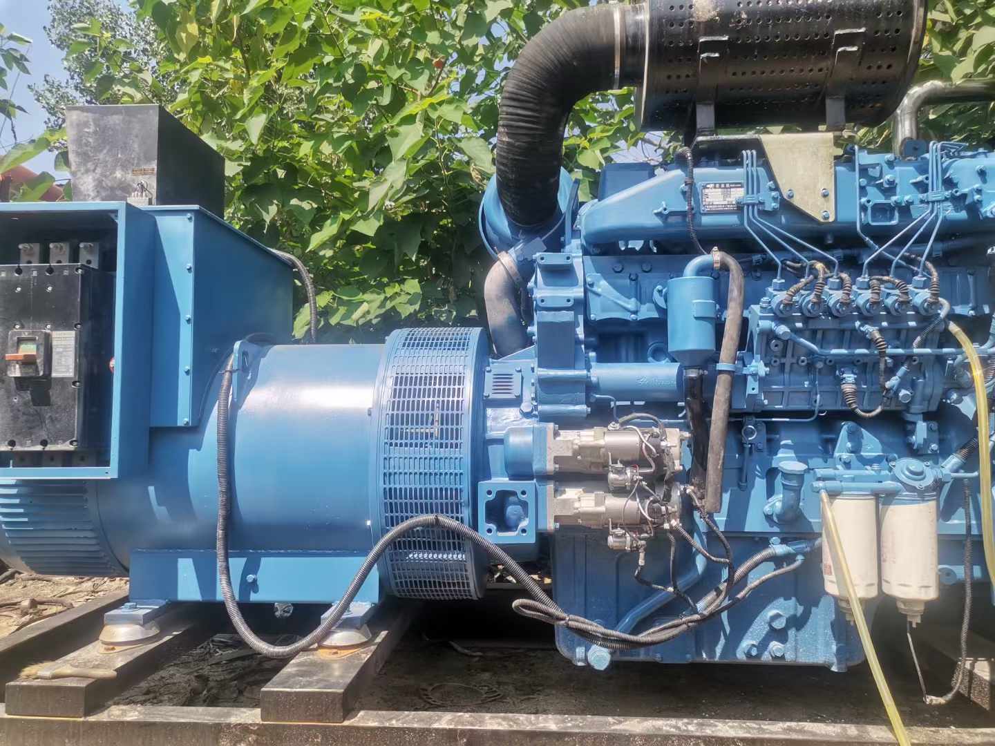 兴宁详细说明降低 800kW 柴油发电机输出电流波动的方法